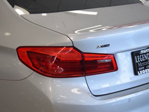 Used 2018 BMW 530i xDrive AWD/4WD image 17