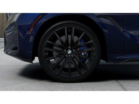 New 2026 BMW X6 xDrive40i w/ Executive Package image 7