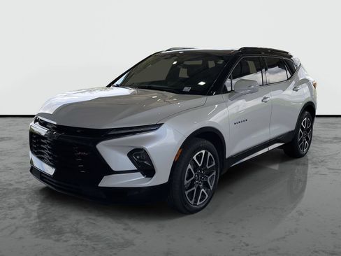 Used 2024 Chevrolet Blazer RS w/ Driver Confidence II Package FWD image 4