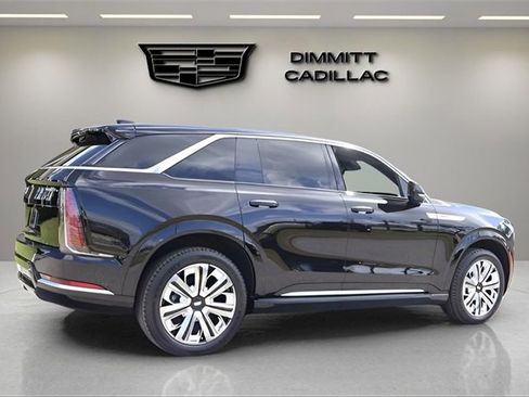 New 2025 Cadillac Escalade IQ Luxury 2 w/ LPO, Radiant Package image 5
