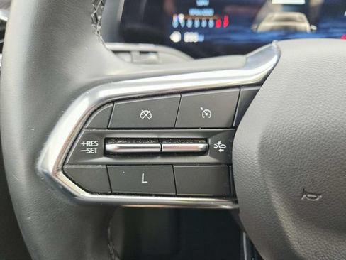 Used 2025 Chevrolet Equinox LT w/ Convenience Package II FWD image 15