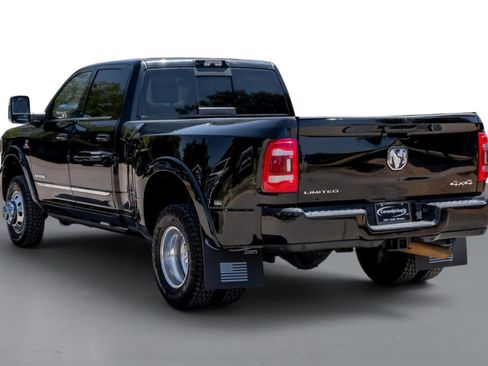 Used 2024 RAM 3500 Limited AWD/4WD image 7