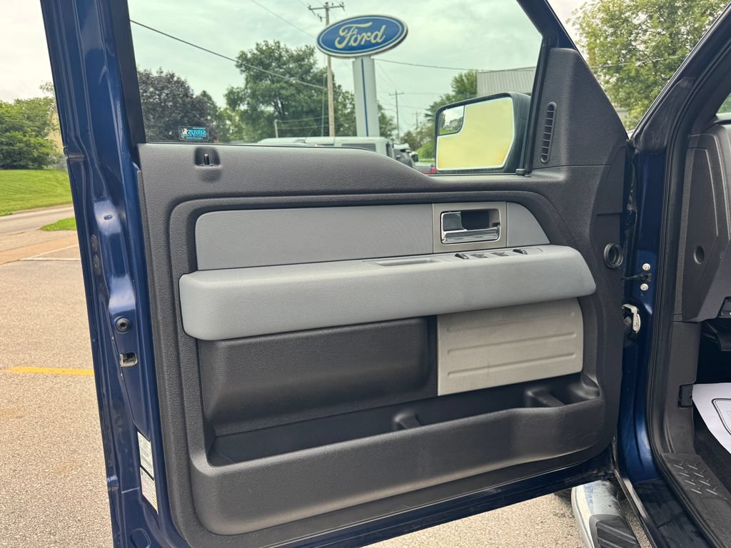 Used 2011 Ford F150 XLT w/ XLT Chrome Pkg AWD/4WD image 19