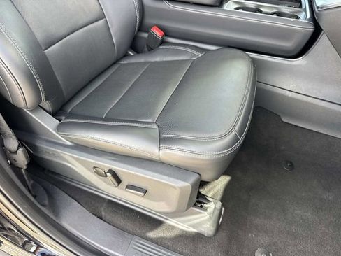 Used 2025 Ford Expedition Max Platinum image 15