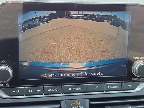 Used 2022 Nissan Altima 2.5 SV FWD image 16