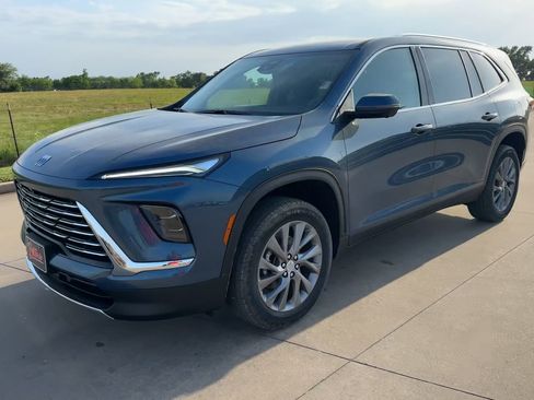 New 2026 Buick Enclave Preferred w/ Power Package FWD image 5