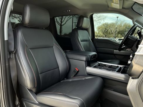 Used 2024 Ford F250 Lariat image 31