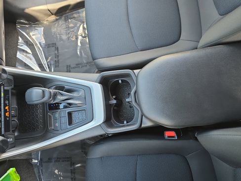 Used 2023 Toyota RAV4 LE image 21