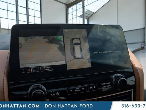 Used 2023 INFINITI QX80 Sensory w/ Cargo Package AWD/4WD image 8