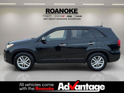 Used 2014 Kia Sorento LX image 5