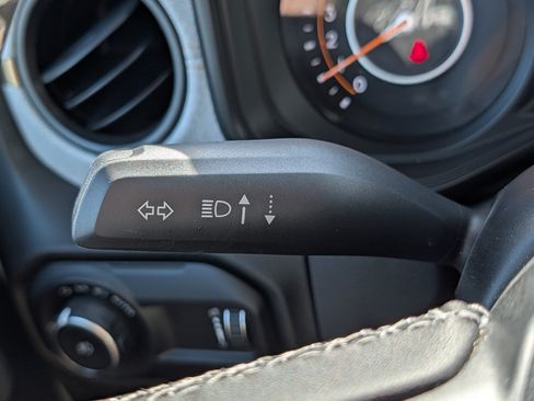 Used 2025 Jeep Wrangler Unlimited Sport AWD/4WD image 31