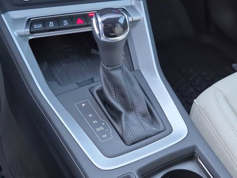 Certified 2025 Audi Q3 2.0T Premium w/ Convenience Package image 25