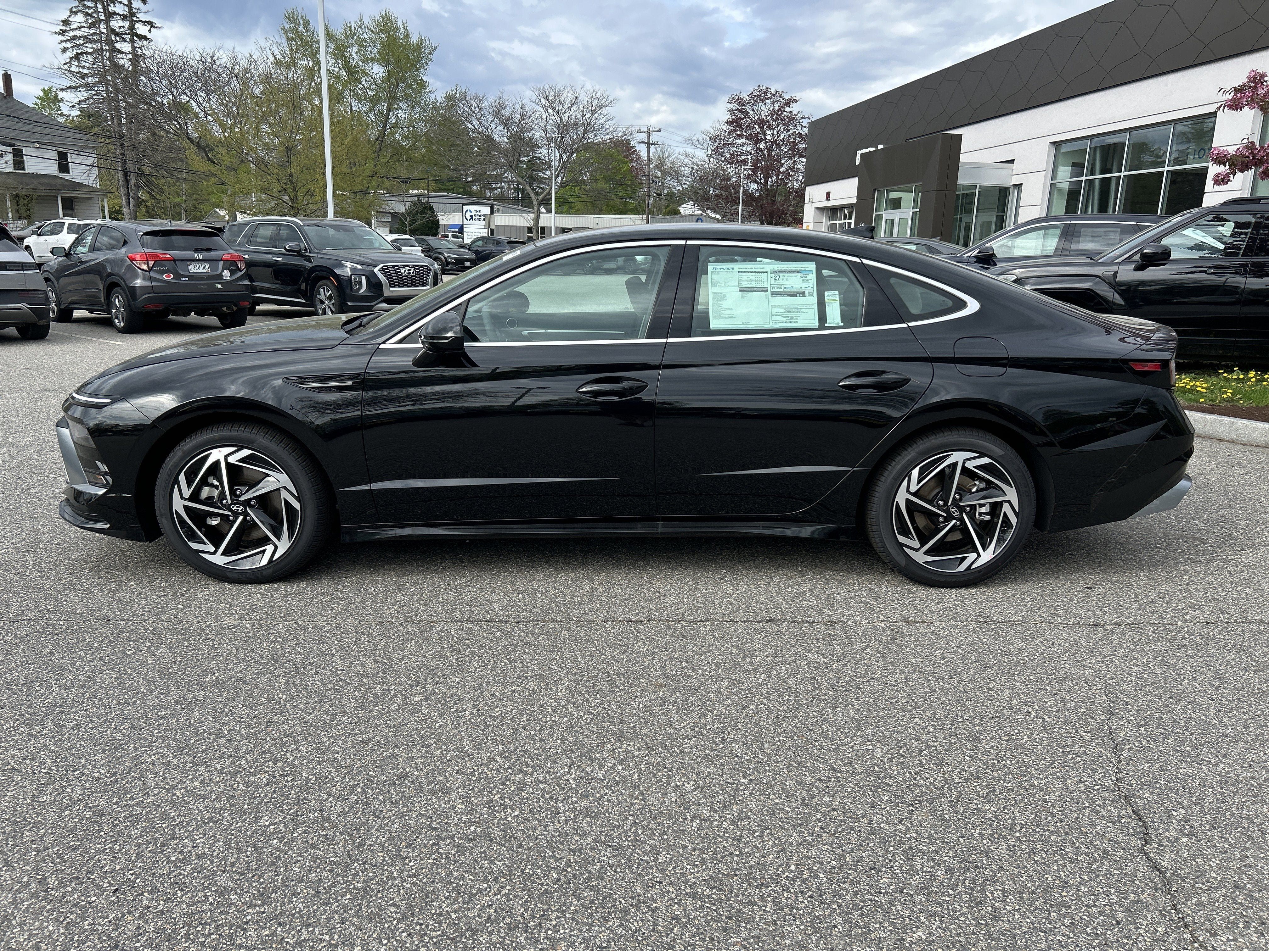 New 2026 Hyundai Sonata SEL AWD/4WD image 2