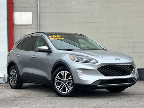 Used 2022 Ford Escape SEL w/ Technology Package FWD image 1