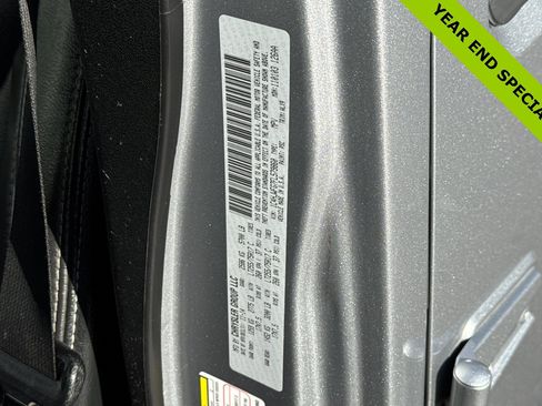 Used 2015 Jeep Wrangler Unlimited Rubicon image 27