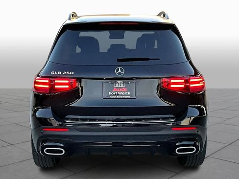 Used 2024 Mercedes-Benz GLB 250 image 5