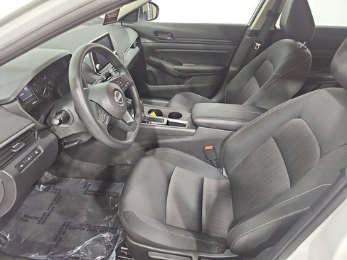 Certified 2025 Nissan Altima 2.5 S FWD image 10