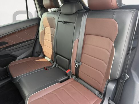 Used 2024 Volkswagen Tiguan SEL R-Line w/ MDO Package, Two-Row AWD/4WD image 21