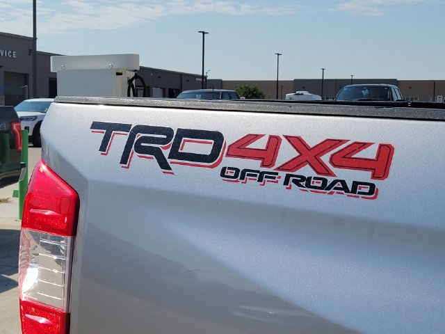 Used 2017 Toyota Tundra SR5 w/ TRD Off Road Package AWD/4WD image 14