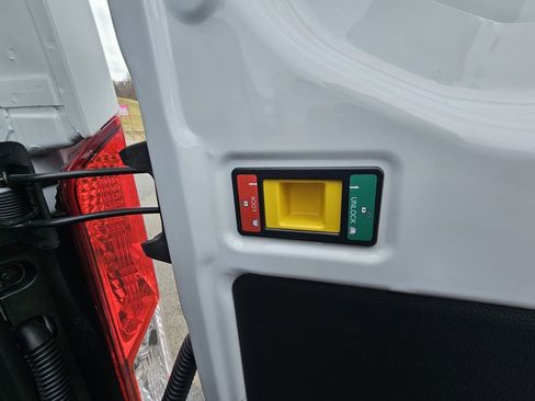 New 2025 Ford Transit 250 Low Roof image 17