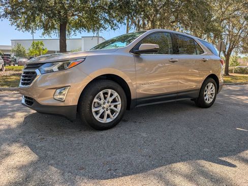 Used 2019 Chevrolet Equinox LT image 3