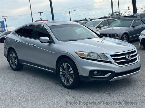 Used 2013 Honda Crosstour EX image 4