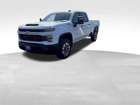 New 2026 Chevrolet Silverado 2500 Custom w/ Custom Value Package AWD/4WD image 17