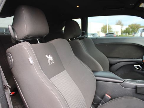Used 2020 Dodge Challenger R/T Scat Pack RWD image 37
