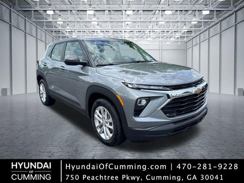 Used 2024 Chevrolet TrailBlazer LS w/ LS Confidence Package FWD image 1