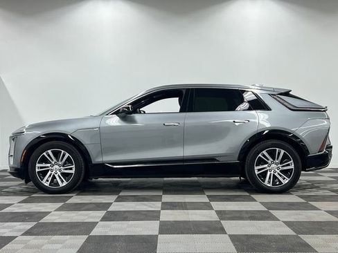 Used 2024 Cadillac Lyriq Tech image 6