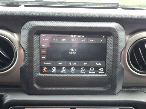 Used 2020 Jeep Gladiator Sport w/ Quick Order Package 24S AWD/4WD image 16