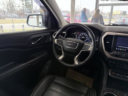 Used 2022 GMC Acadia Denali w/ Denali Ultimate Package image 40