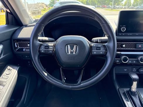 Used 2023 Honda Civic EX image 17