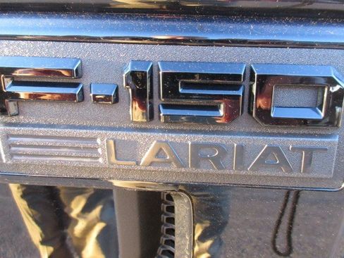 Used 2022 Ford F150 Lariat w/ Equipment Group 502A High AWD/4WD image 15