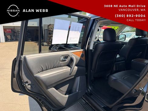 Used 2024 Nissan Armada SL w/ Captain's Chairs Package AWD/4WD image 26