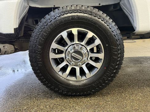 Used 2022 Ford F250 Lariat w/ Lariat Ultimate Package image 20