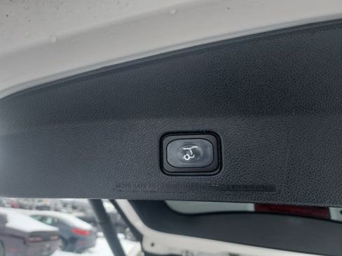 Used 2019 Ford Explorer Limited w/ Ford Safe & Smart Package image 16