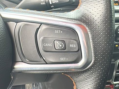 Used 2022 Jeep Gladiator Mojave w/ Cold Weather Group image 26