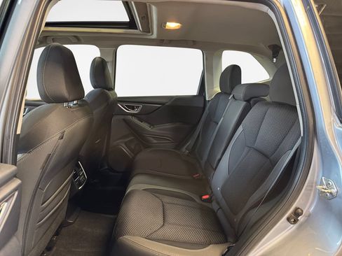 Used 2021 Subaru Forester Premium AWD/4WD image 24