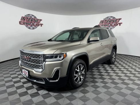 Used 2022 GMC Acadia SLE w/ Driver Convenience Package AWD/4WD image 3