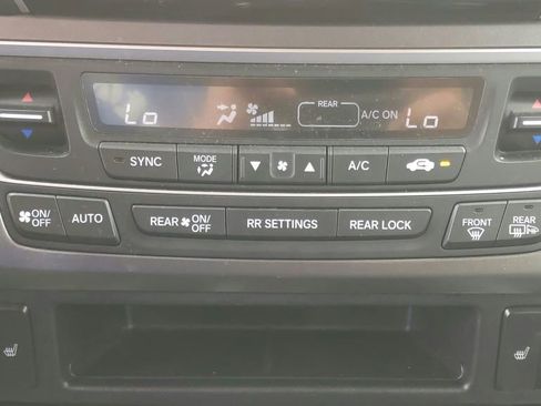 Used 2022 Honda Pilot Special Edition image 28