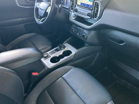 Used 2022 Ford Bronco Sport Outer Banks w/ Tech Package AWD/4WD image 13