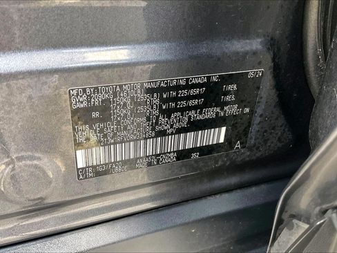 Used 2024 Toyota RAV4 XLE FWD image 36