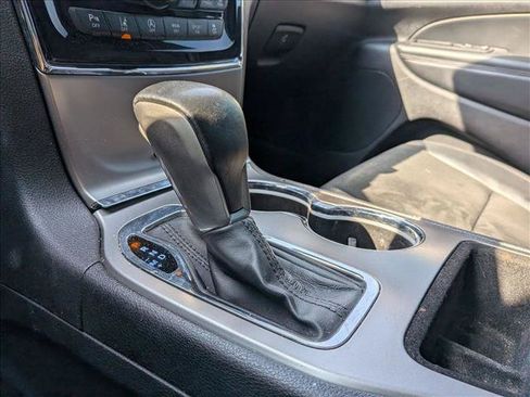 Used 2021 Jeep Grand Cherokee Laredo X RWD image 11