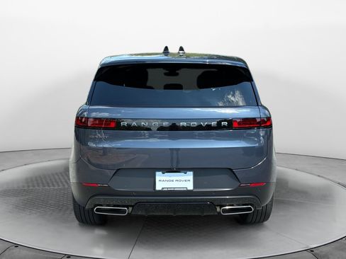 Used 2025 Land Rover Range Rover Sport SE AWD/4WD image 6