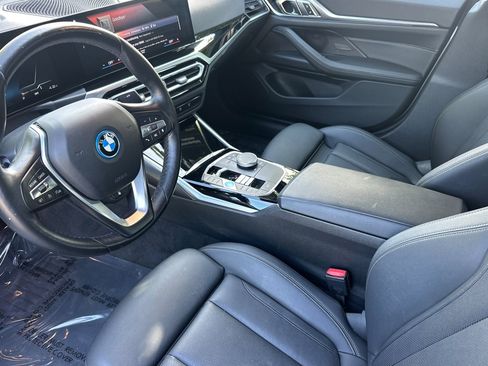 Used 2023 BMW i4 eDrive40 w/ Premium Package RWD image 11