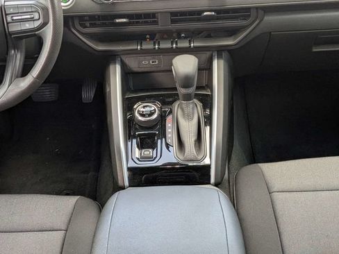 Used 2023 Chevrolet Colorado Trail Boss w/ Technology Package AWD/4WD image 17