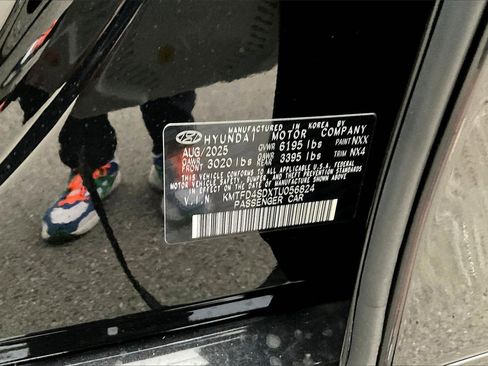 New 2026 Genesis G90 3.5T Prestige image 8