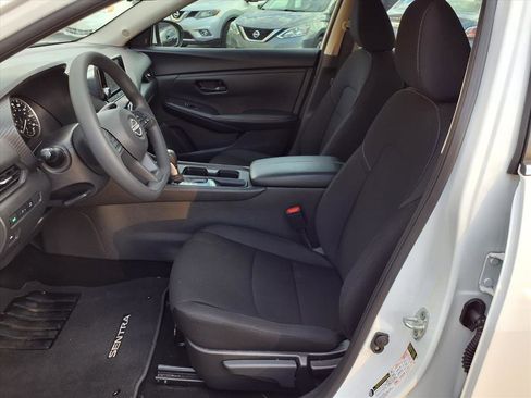 Used 2024 Nissan Sentra S image 11