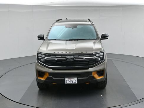 Used 2025 Ford Expedition Tremor AWD/4WD image 43